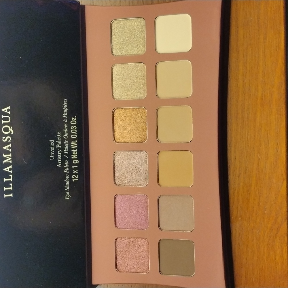 Illamasqua Unveiled Artistry palette